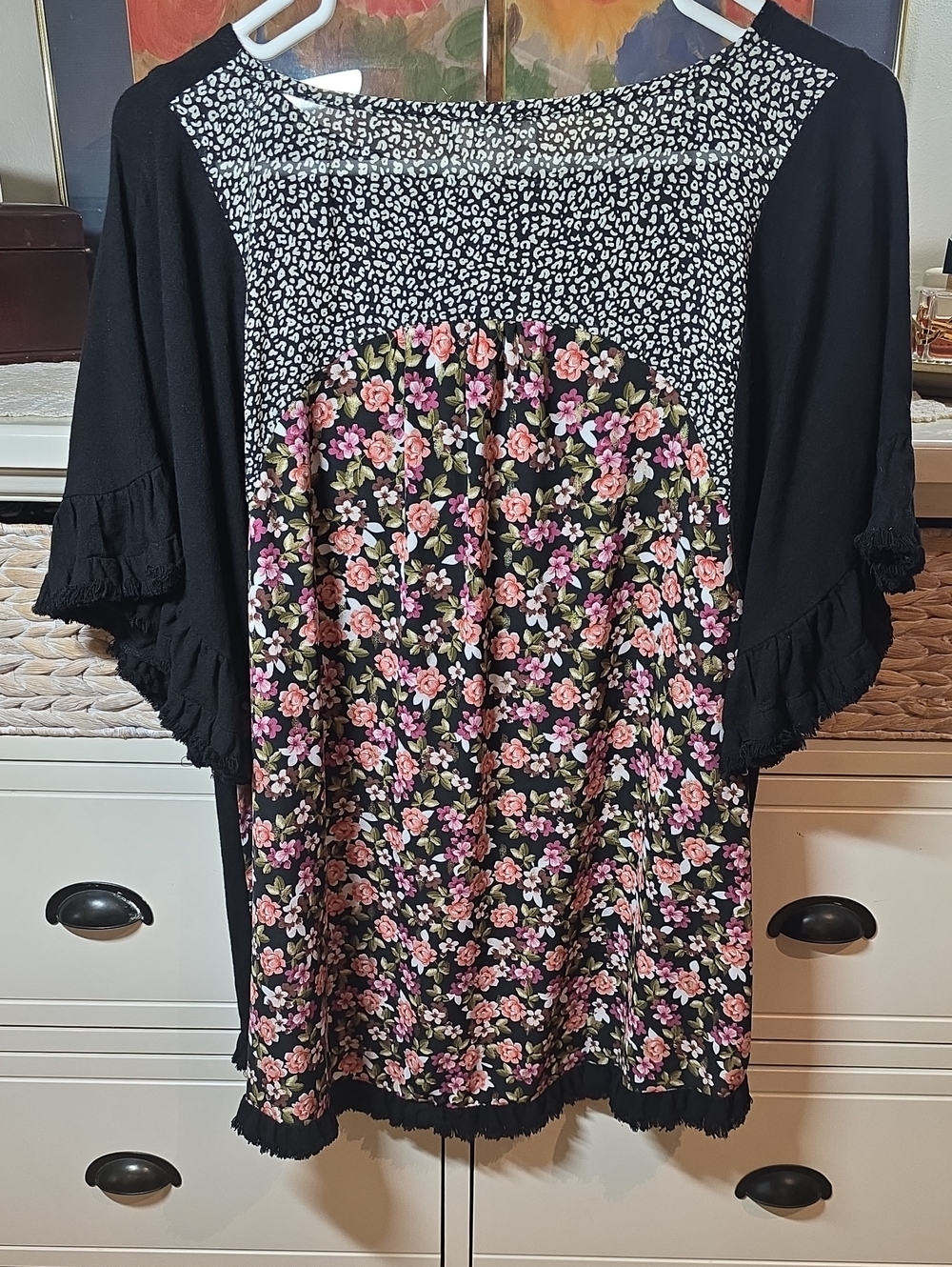 Umgee Black Ruffle Sleeve Women's Top Tunic Shirt Back Floral Detail Size S